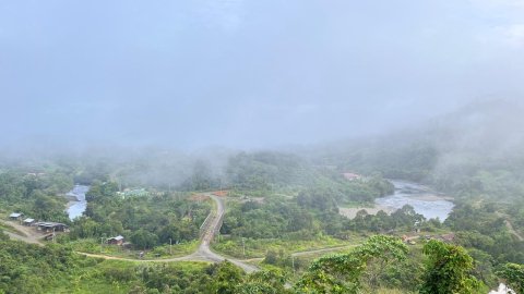 Long Ampung di Pagi Hari